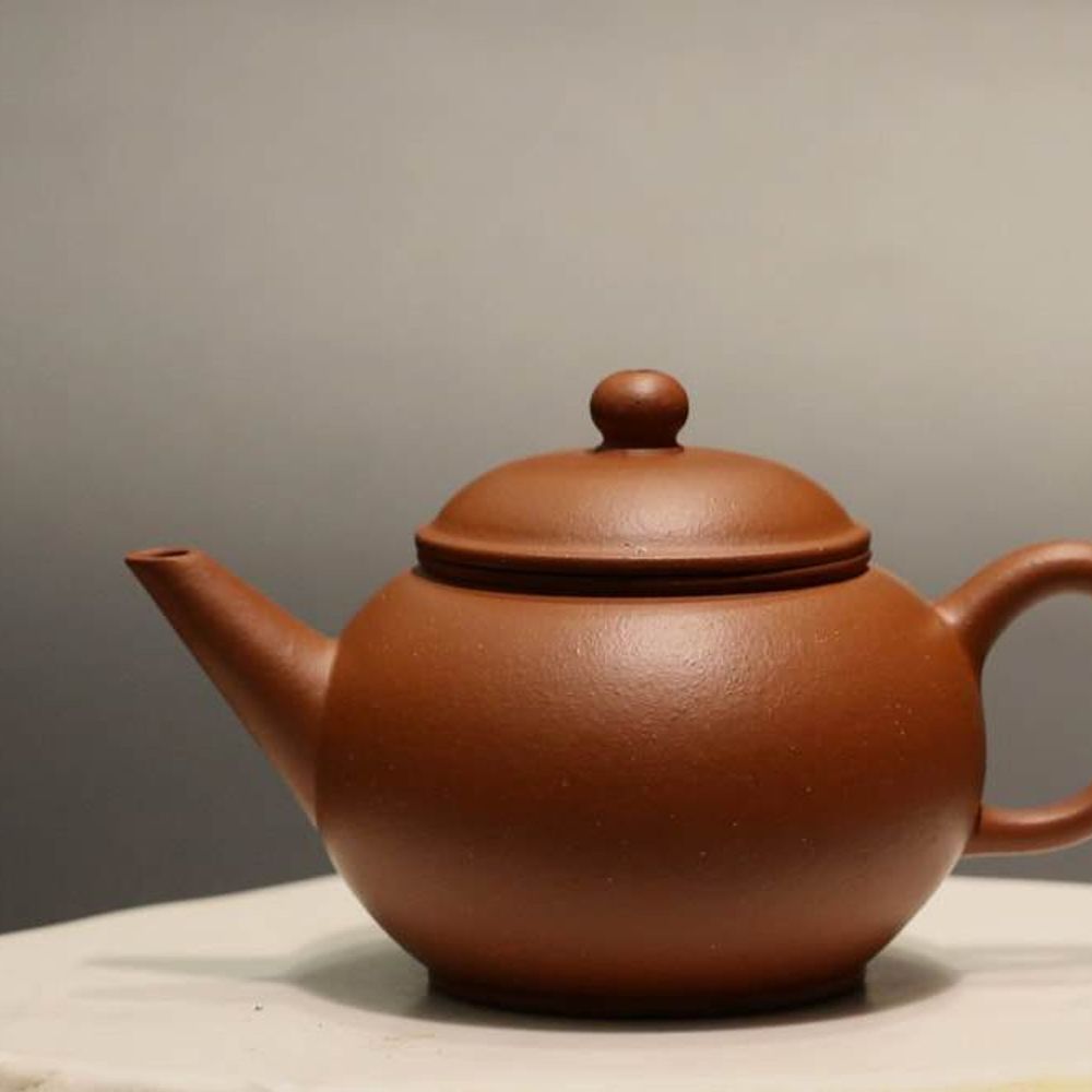 Zhuni 朱泥 Shuiping Yixing Teapot, 140-160ml with Custom Carvings