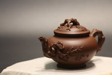 Load image into Gallery viewer, 范爱娟作品-全手工报春四号井底槽青 Fully Handmade Dicaoqing Primrose Yixing Teapot by Fan Aijuan, 250ml
