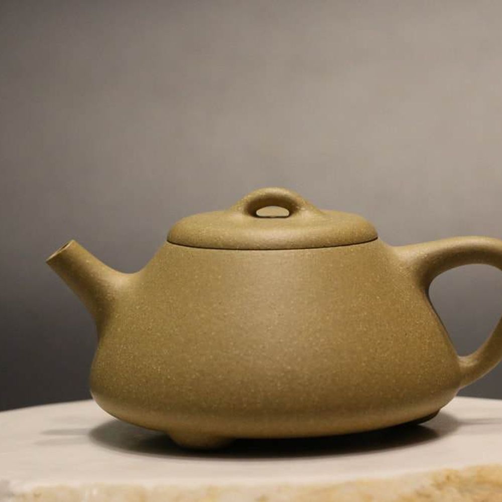 Benshan duanni 本山段泥 ManSheng Shipiao Yixing Teapot, 190ml