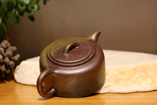 Load image into Gallery viewer, Wood Fired Jiangponi Jinglan Yixing Teapot, 柴烧降坡泥井栏壶, 225ml

