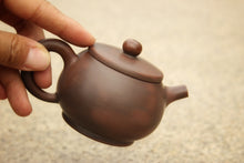 Load image into Gallery viewer, 110ml Little Mulan Nixing Teapot by Zhou Yujiao
