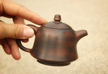 Load image into Gallery viewer, 95ml Zizhong Nixing Teapot by Zhou Yujiao
