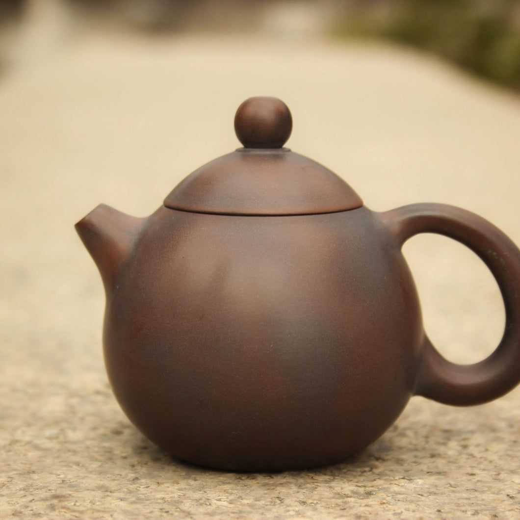 120ml Little Longdan Nixing Teapot by Zhou Yujiao