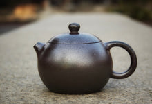 Load image into Gallery viewer, Wood Fired Dicaoqing 底槽青 Xishi Yixing Teapot, 185ml
