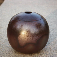 Load image into Gallery viewer, Wood Fired Dicaoqing 底槽青 Round Yixing Tea Caddy
