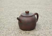 Load image into Gallery viewer, 100ml Small Mulan Nixing Teapot by Zhou Yujiao

