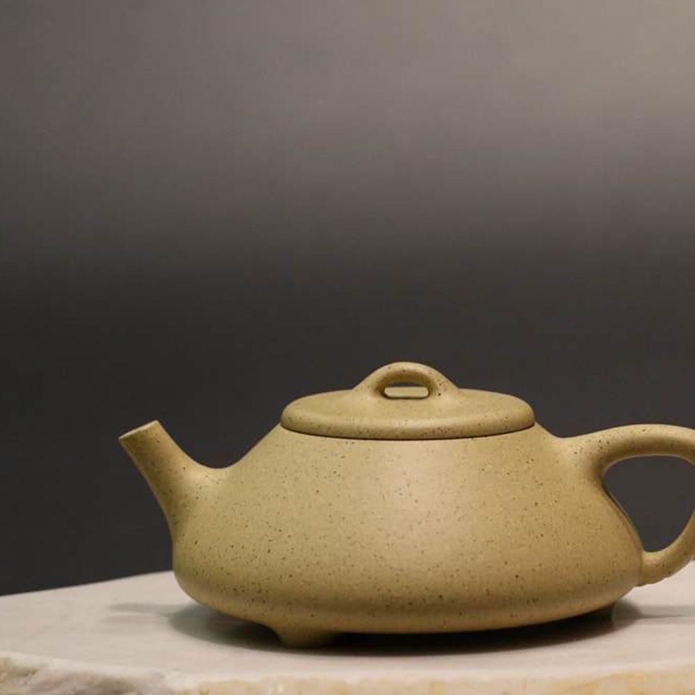 Zhima lüni 芝麻绿泥  Shipiao Yixing Teapot, 150ml