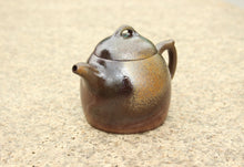 Load image into Gallery viewer, Wood Fired Qinquan Shape Yixing Teapot, Dicaoqing clay, 柴烧底槽青秦权壶，200ml
