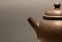Load image into Gallery viewer, TianQingNi Tall Julun Yixing Teapot, 天青泥巨轮壶, 140ml

