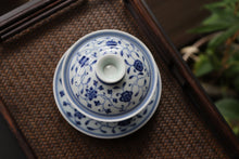 Load image into Gallery viewer, 166ml Flower Pattern Qinghua Jingdezhen Porcelain Gaiwan
