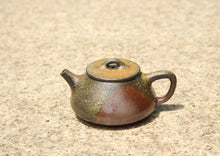Load image into Gallery viewer, Wood Fired Shipiao Yixing Teapot, Dicaoqing clay, 柴烧底槽青石瓢壶, 110ml
