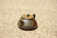 Load image into Gallery viewer, Wood Fired Shipiao Yixing Teapot, Dicaoqing clay, 柴烧底槽青石瓢壶, 110ml
