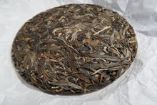 Load image into Gallery viewer, 2020 Spring Ancient Raw Pu&#39;er Tea by Azure Spring of Taiwan, Sample Pack of 3 Varieties, 75g Total
