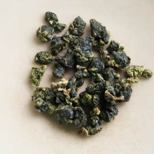 Load image into Gallery viewer, DalunShan High Mountain Oolong Tea, 大仑山高山茶, Spring 2020
