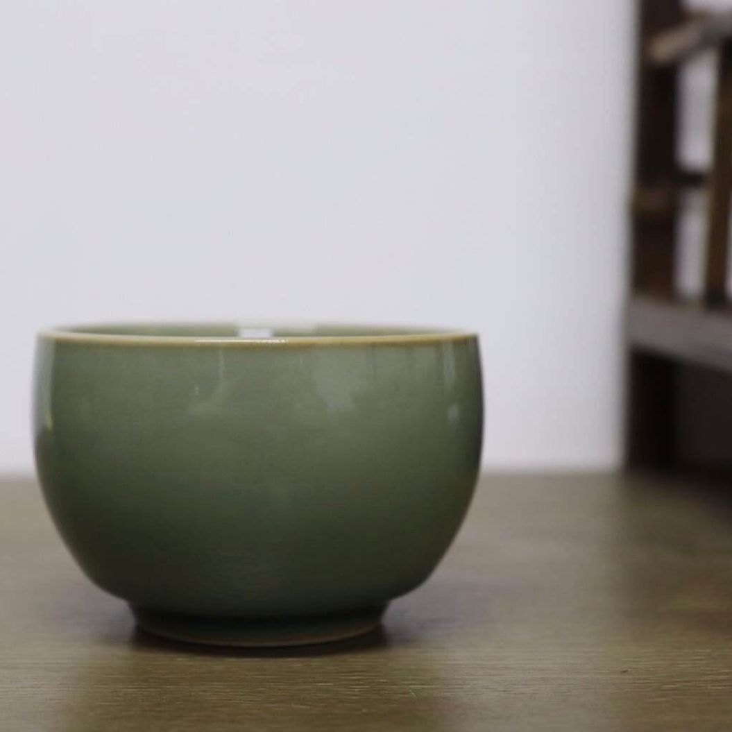 132ml Celadon Porcelain Luohan Teacup from Jingdezhen