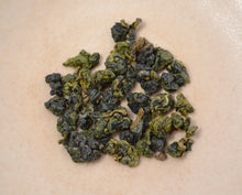 Load image into Gallery viewer, Spring and Winter Harvest High Mountain Tea Sample Pack, 8 samples, 80g total
