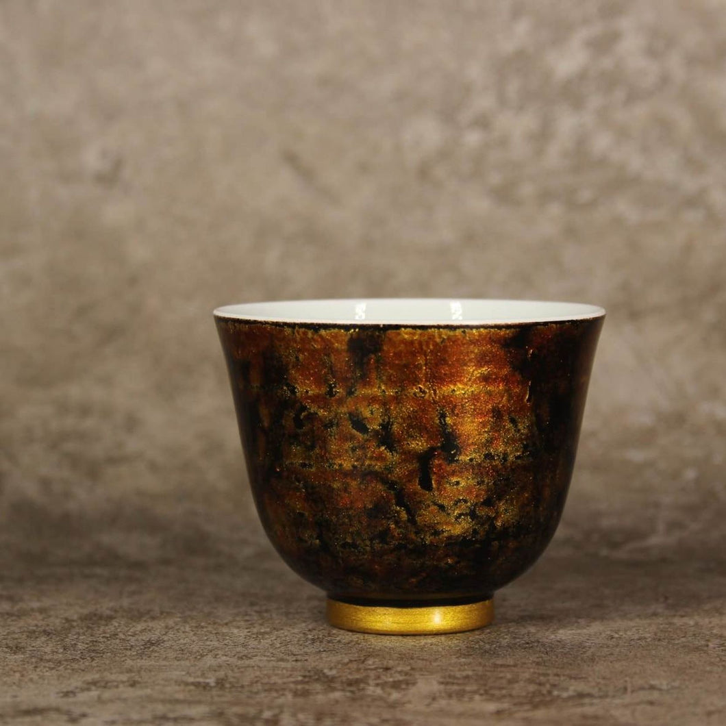 Gold Lacquerware White Porcelain Huashen Teacup from Jingdezhen, 70ml
