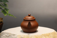 Load image into Gallery viewer, Zhuni Bale Shuiping Yixing Teapot 朱泥芭乐水平壶 145ml
