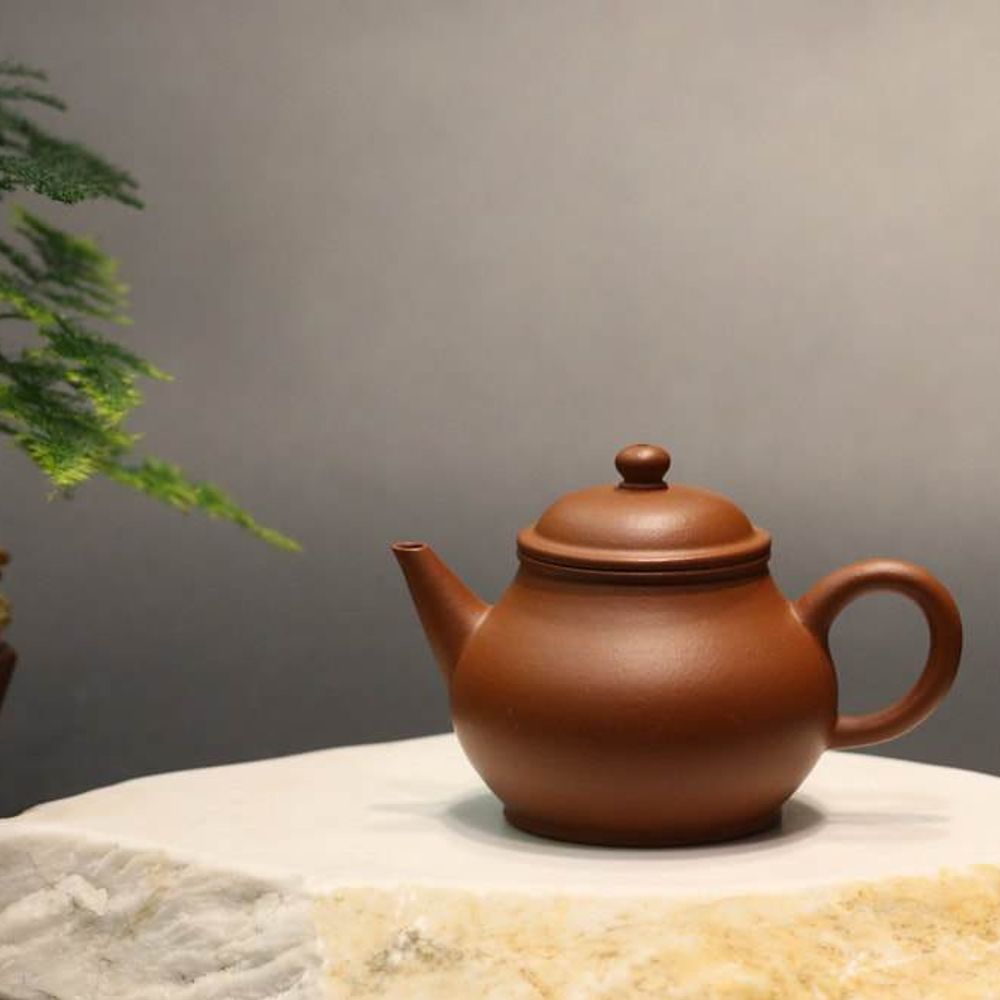 Zhuni Bale Shuiping Yixing Teapot 朱泥芭乐水平壶 140ml
