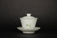 Load image into Gallery viewer, 120ml Four Season Flowers Fencai Jingdezhen Porcelain Gaiwan
