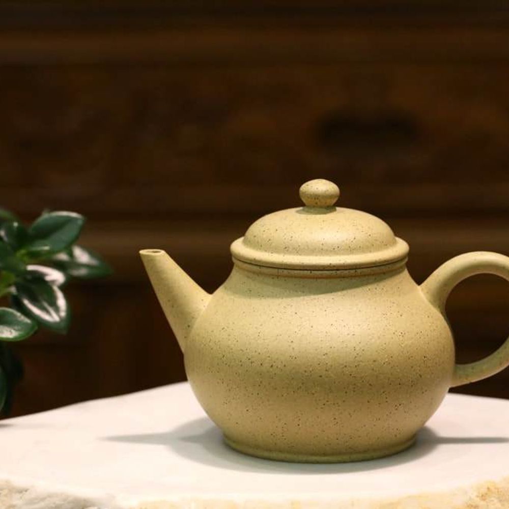 Benshan Lüni Bale Shuiping Yixing Teapot, 本山绿泥芭乐水平壶, 170ml