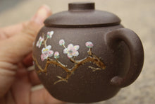 Load image into Gallery viewer, TianQingNi Julunzhu Yixing Teapot with Diancai Painting, 点彩天青泥巨轮珠壶, 120ml
