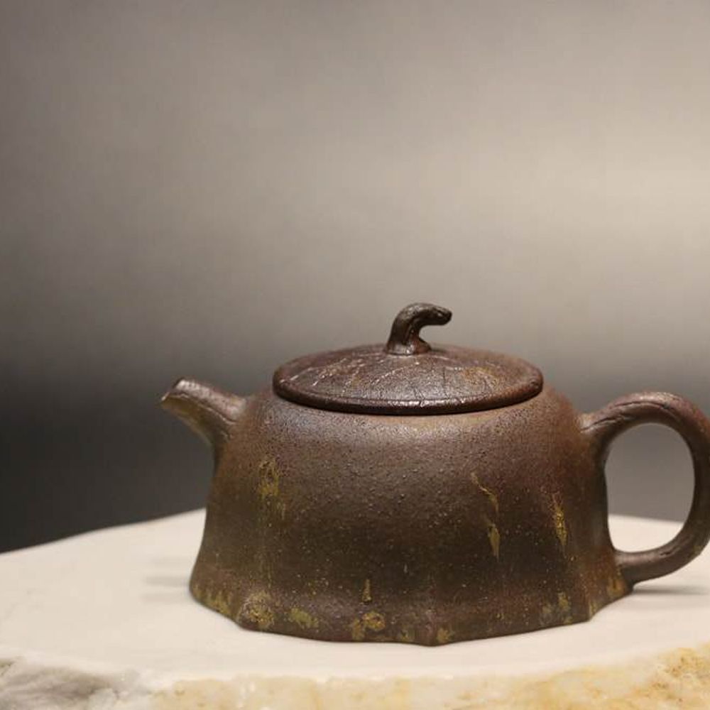 Wood Fired Lao Duanni Lianjing Yixing Teapot 柴烧老段泥莲镜壶 no.1, 160ml