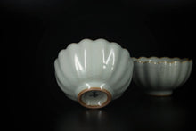 Load image into Gallery viewer, Pair of Matching 50ml Scalloped Ruyao Sky Blue Teacups, 天青汝窑茶杯
