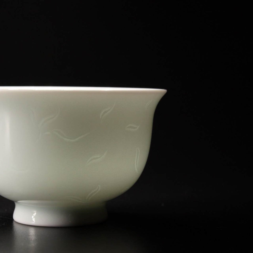 80ml YingQing Tea Leaves Pattern Porcelain Teacup, 影青刻绘压手杯
