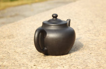 Load image into Gallery viewer, Heini (Wuhui Zhuni) Yigong Yixing Teapot, 焐灰朱泥逸公壶, 130ml
